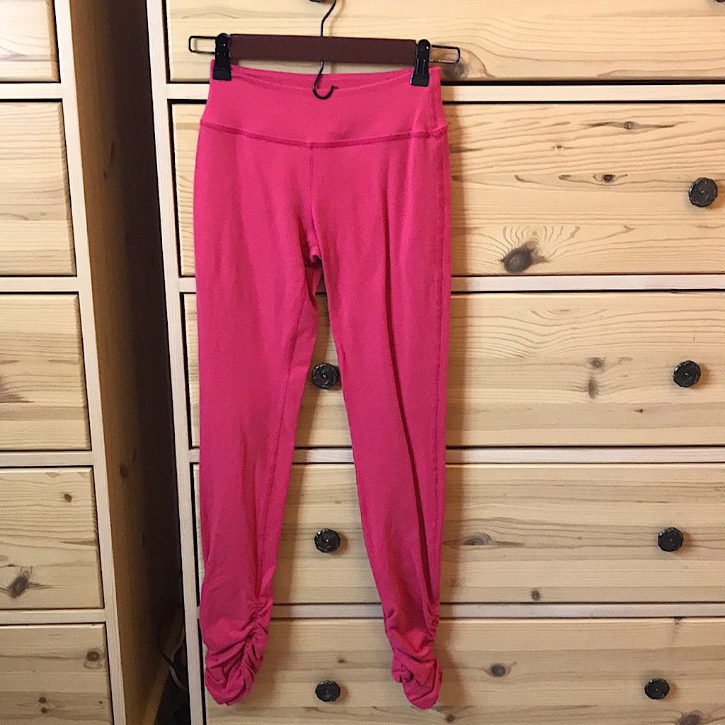 Beyond Yoga Hot Pink Fuchsia Ruched Leggings Size Small